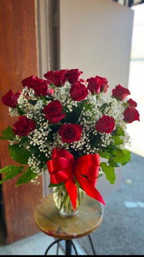 Red Roses Vase
